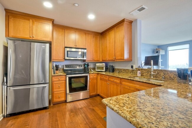 Building Photo - 1019 Costa Pacifica Way