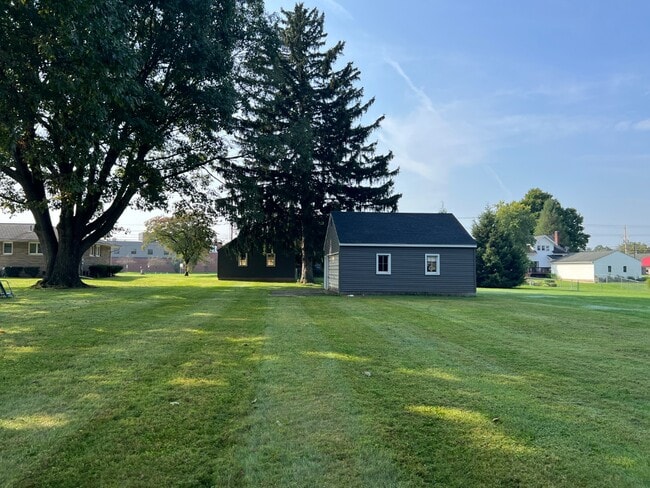 Foto del edificio - 1752 Parsons Ln