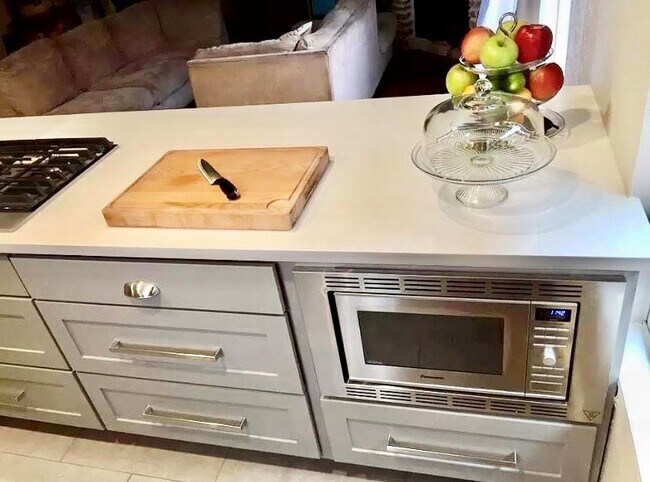 Foto del edificio - 16708 Village Oak Loop