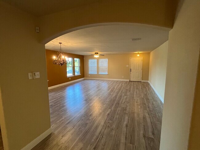 Building Photo - 1668 Princess Ln