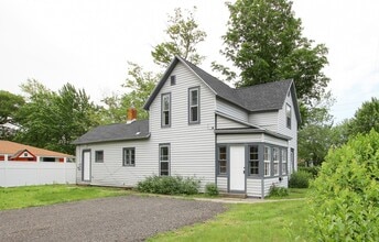 Building Photo - 1096 Wood St