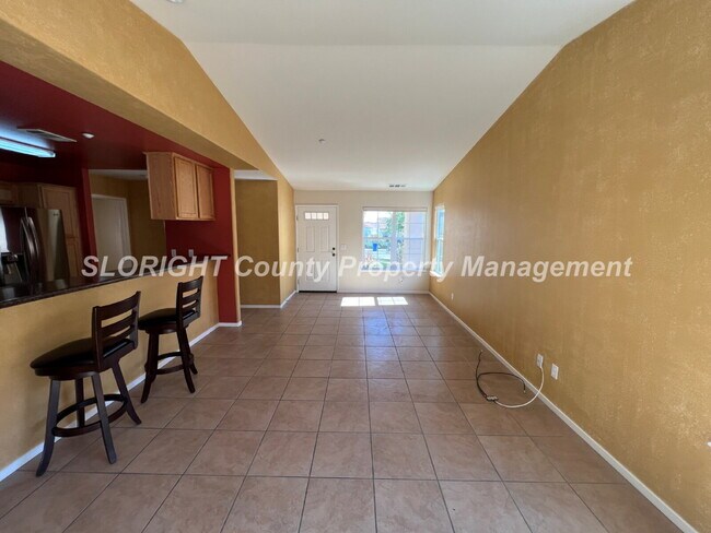 Foto del edificio - AVAILABLE MAY - 3 Bedroom / 2 Bathroom Home in Templeton