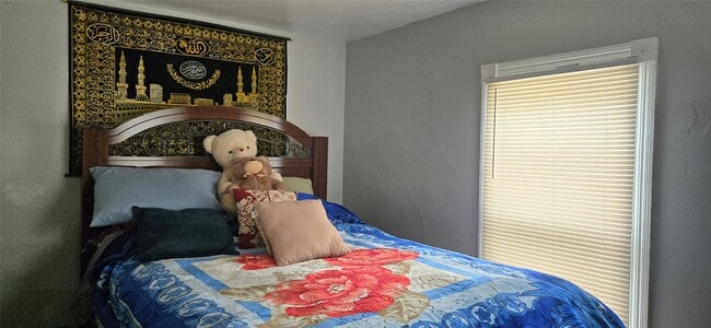 Building Photo - 23 High St