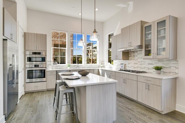 Foto del edificio - 1301 Town Creek Dr