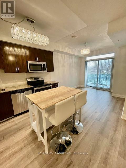 Photo du bâtiment - 7167-7167 Yonge St