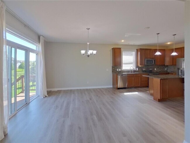 Foto del edificio - 3947 Valencia Ln