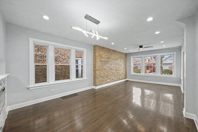 Foto del edificio - 1511 N Linder Ave