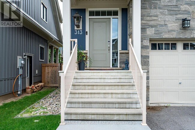 Building Photo - 313 Yellow Birch Cres