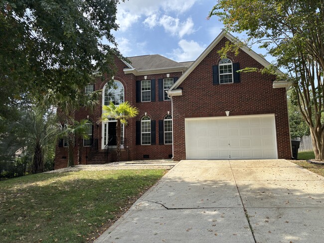 Building Photo - 15938 Wayland Dr