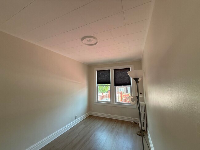 Building Photo - 268 Columbia Ave