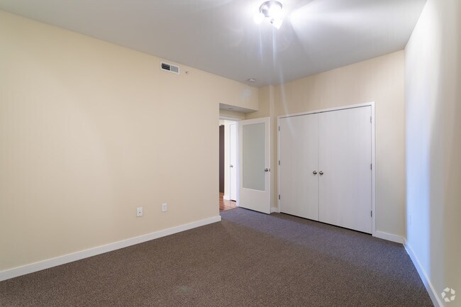 2HAB, 2BA - 1,425 ft² - Park Pacific