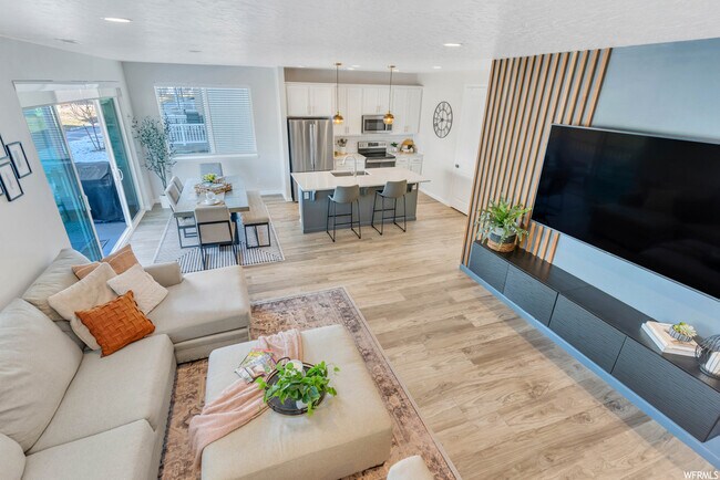 Foto del edificio - 1534 W 250 N