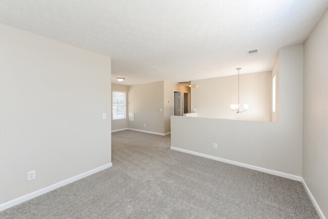 Foto del edificio - 4250 Viewpoint Ln