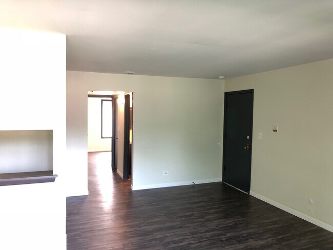 Foto del edificio - 210 E Court of Shorewood