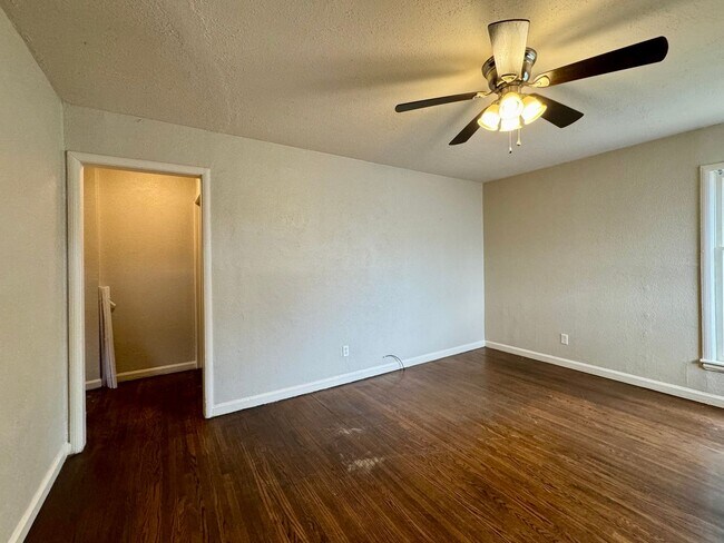 Foto del edificio - 719 N Colorado Ct