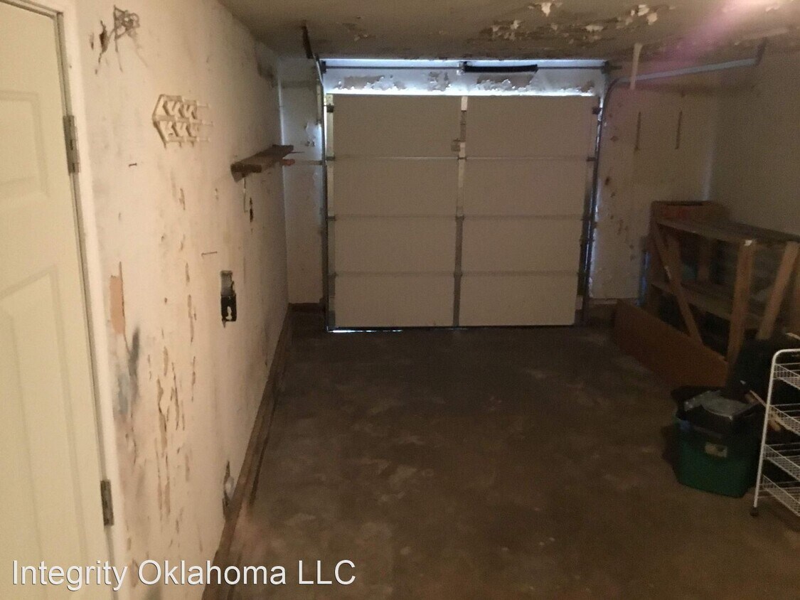 Primary Photo - 2 br, 1 bath House - 2536 SW 52nd Street