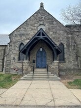 Building Photo - 430 York Rd