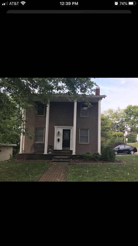 Primary Photo - 829 N Missouri St