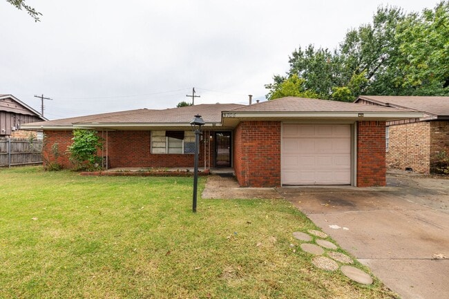 3 bed, 2.5 bath house in Warr Acres - 3 bed, 2.5  bath house in Warr Acres