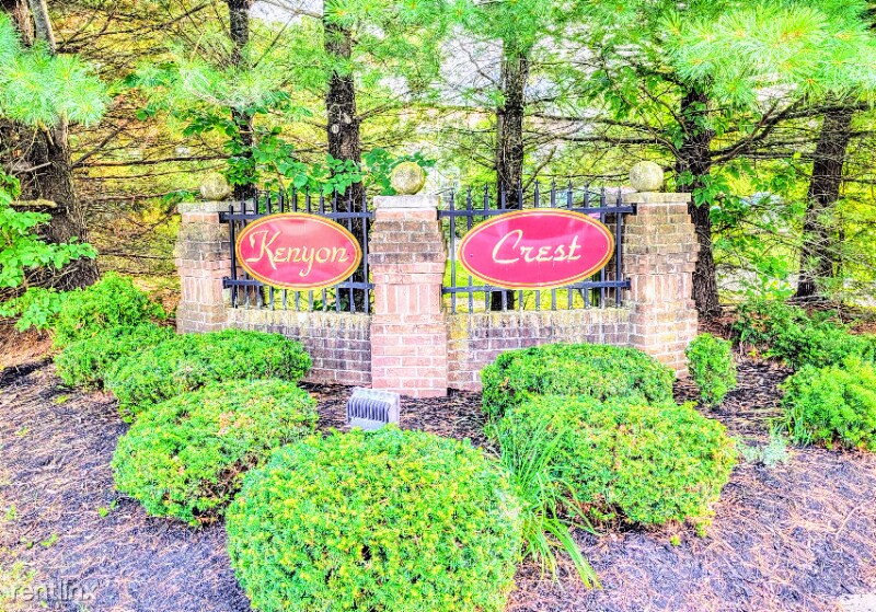 Primary Photo - 2 br, 1.5 bath Condo - Kenyon Crest Condom...