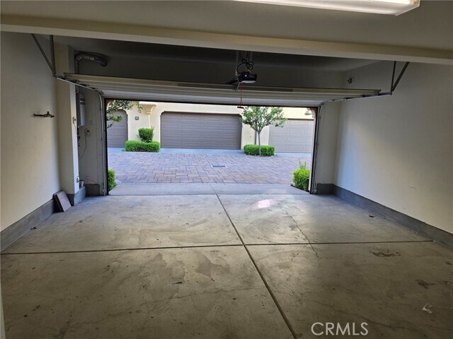 Building Photo - 60 Bay Laurel