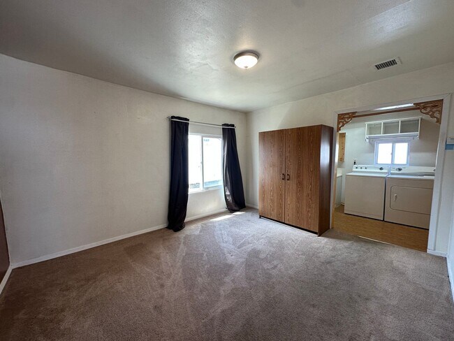 Building Photo - 13 A Rd 5481
