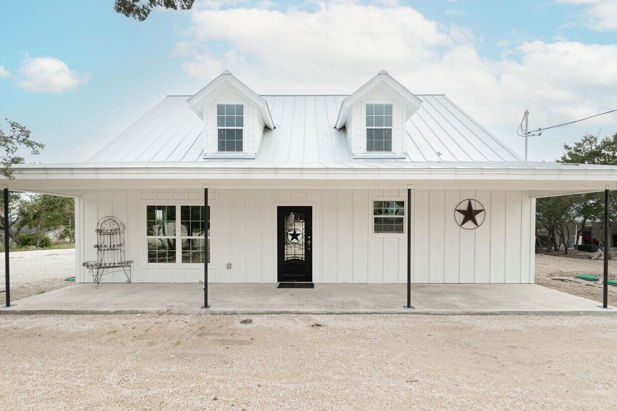 174 Woodstock Wy, Spring Branch, TX 78070 House Rental in Spring