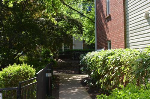 Building Photo - 3303 Wyndham Cir