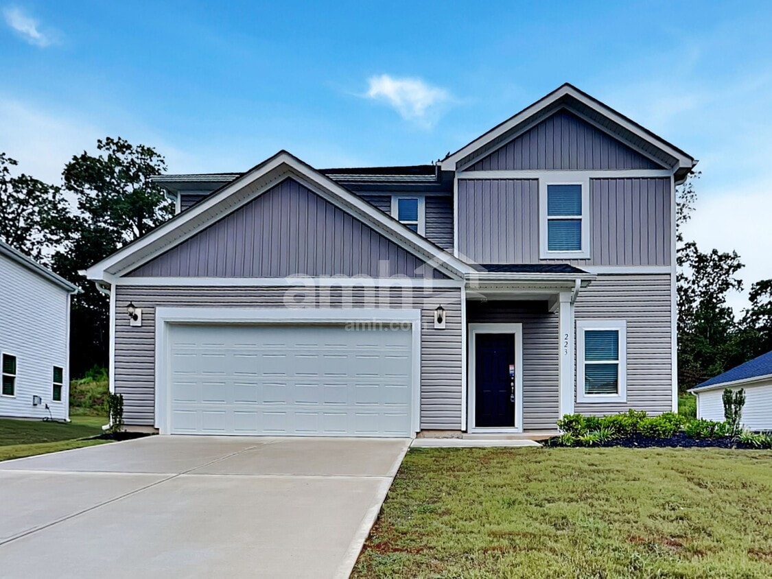Foto principal - 223 Maxwell Dr