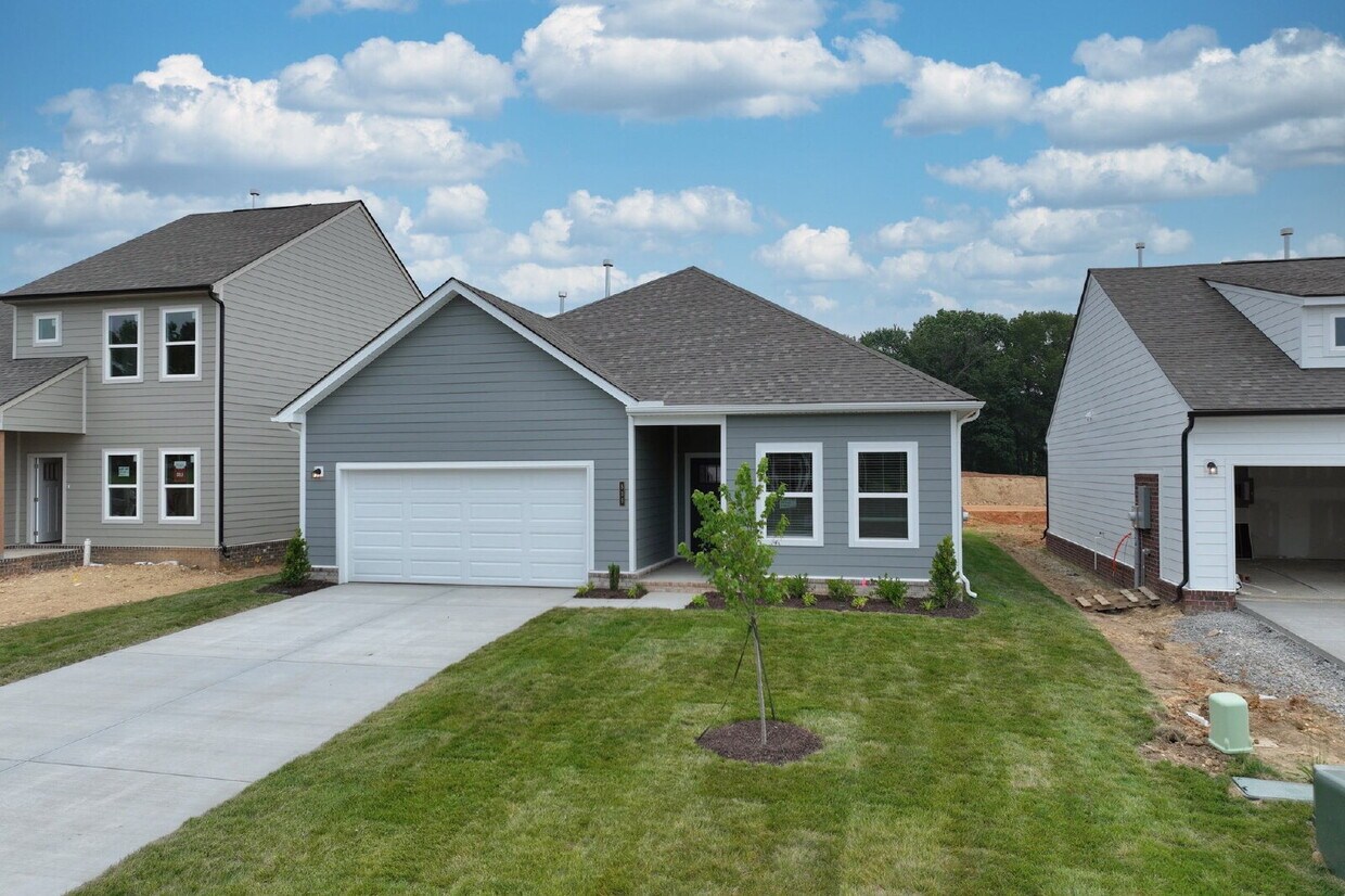 Primary Photo - BRAND NEW 4BR, 2.5BA in White House!