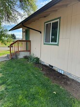 Building Photo - 285 E 11th Ave