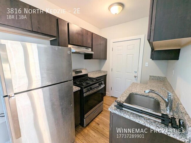 Foto del edificio - 3816 North Kedzie-2E