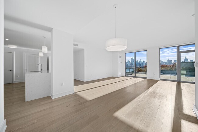 Building Photo - 9 Ave at Port Imperial
