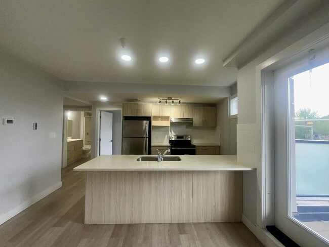 Building Photo - 2215-2247 47 St NW