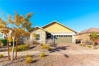 Building Photo - 747 N Water St