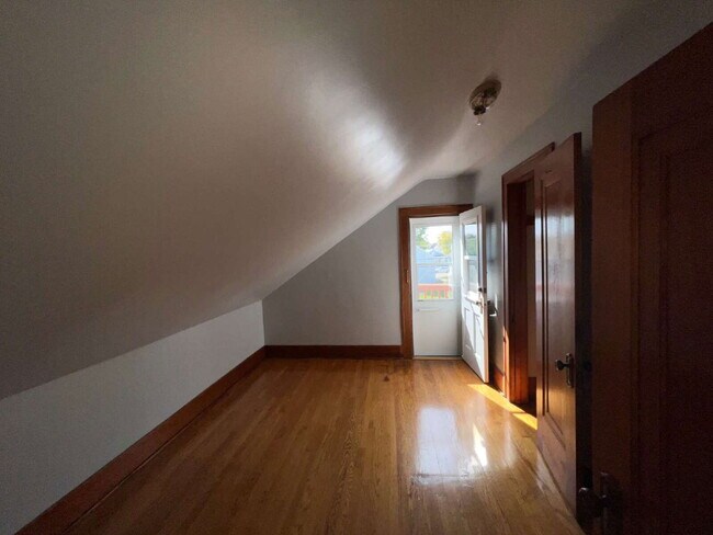 Foto del edificio - 1217 Augusta St