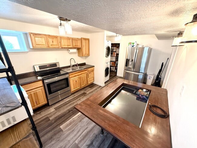 Building Photo - 1159 N 250 E