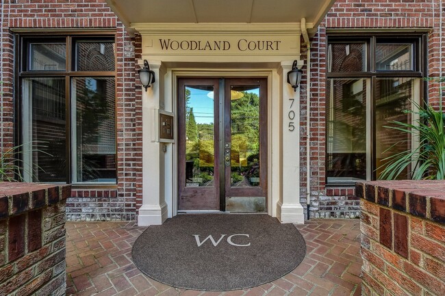 Foto del edificio - Woodland Court Apartments