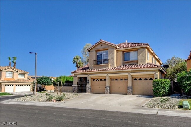 Building Photo - 8401 Desert Quail Dr