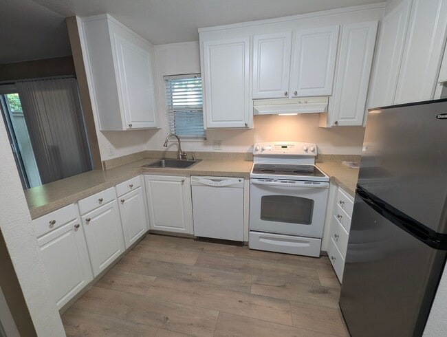 Foto del edificio - Pleasant Hill 1/1 Condo Available Now!