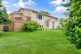 Building Photo - 35 Hillview Ave