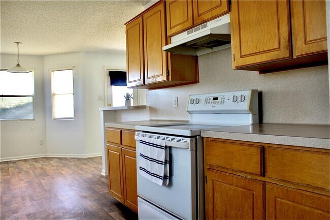 Building Photo - 4302 Janelle Dr