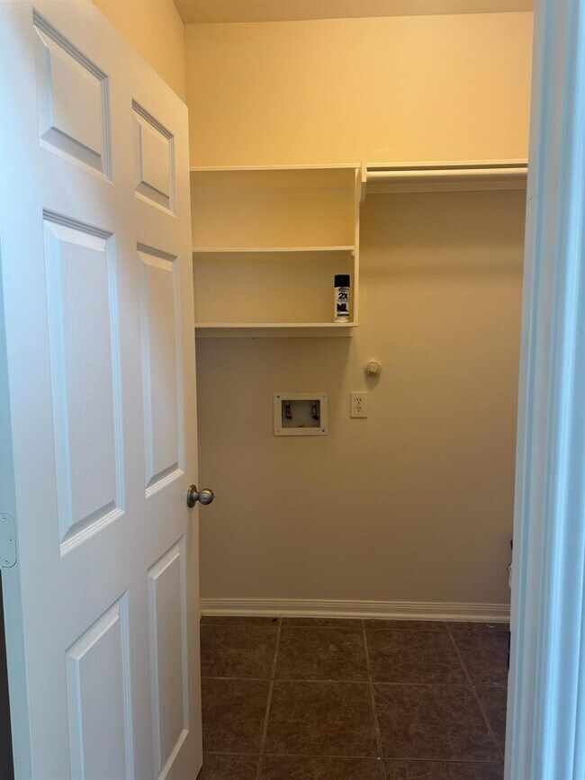 Foto del edificio - 7519 Chathan Glen Ln