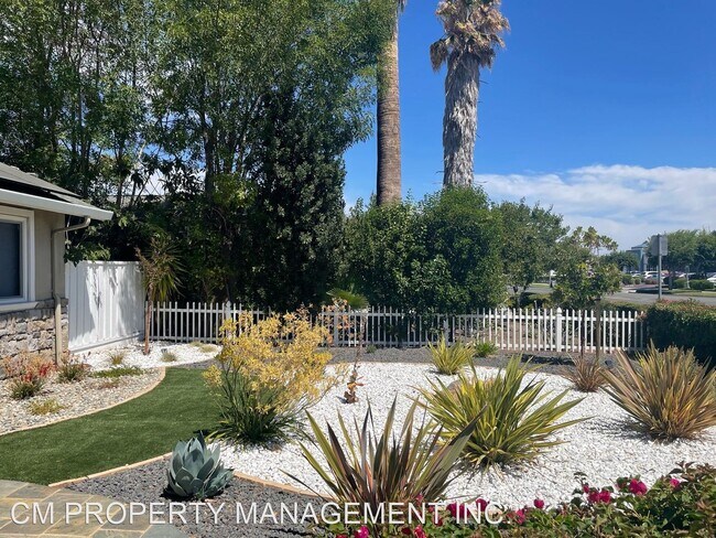 Foto del edificio - 3 br, 2 bath House - 1761 W. Campbell Avenue