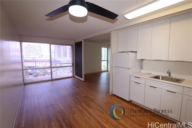 Building Photo - 1655 Makaloa St