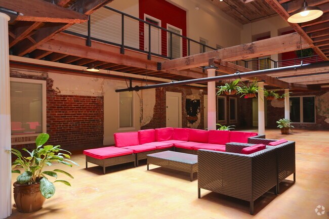 Dannenberg Lofts Apartments Macon Ga Interior Photo Dannenberg Lofts