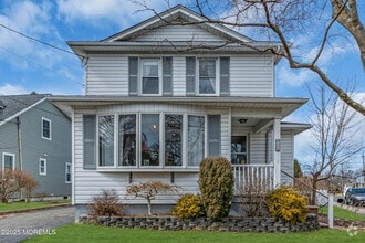 Building Photo - 39 Rivington Ave