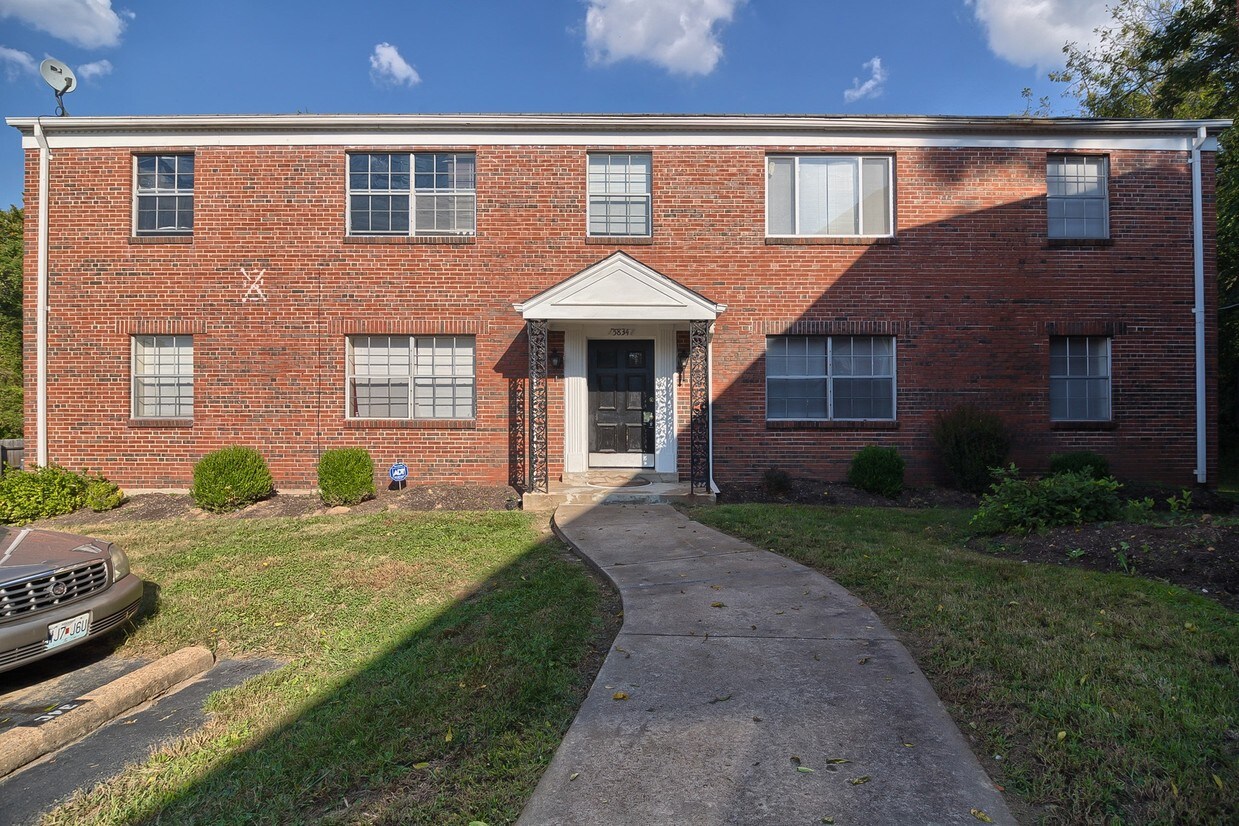 Foto principal - 5834 Bermuda Dr