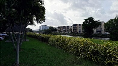 Building Photo - 7740 Camino Real