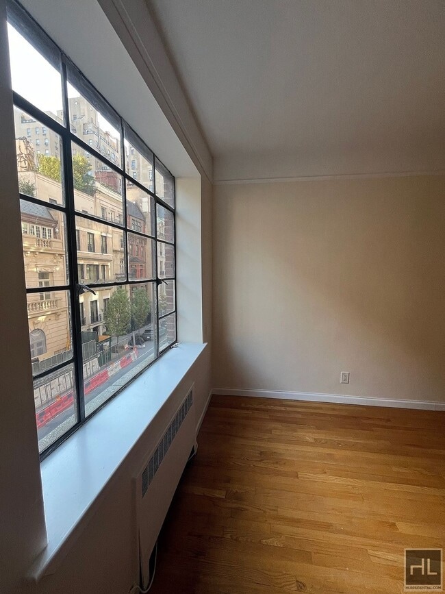 Building Photo - EAST 67 STREET